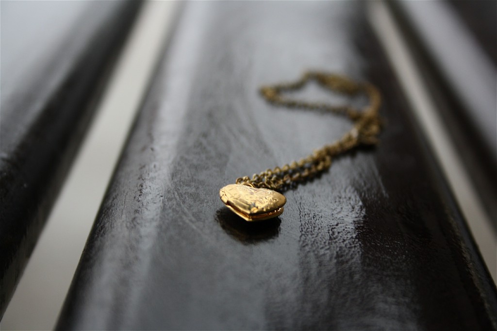 The goldheart locket